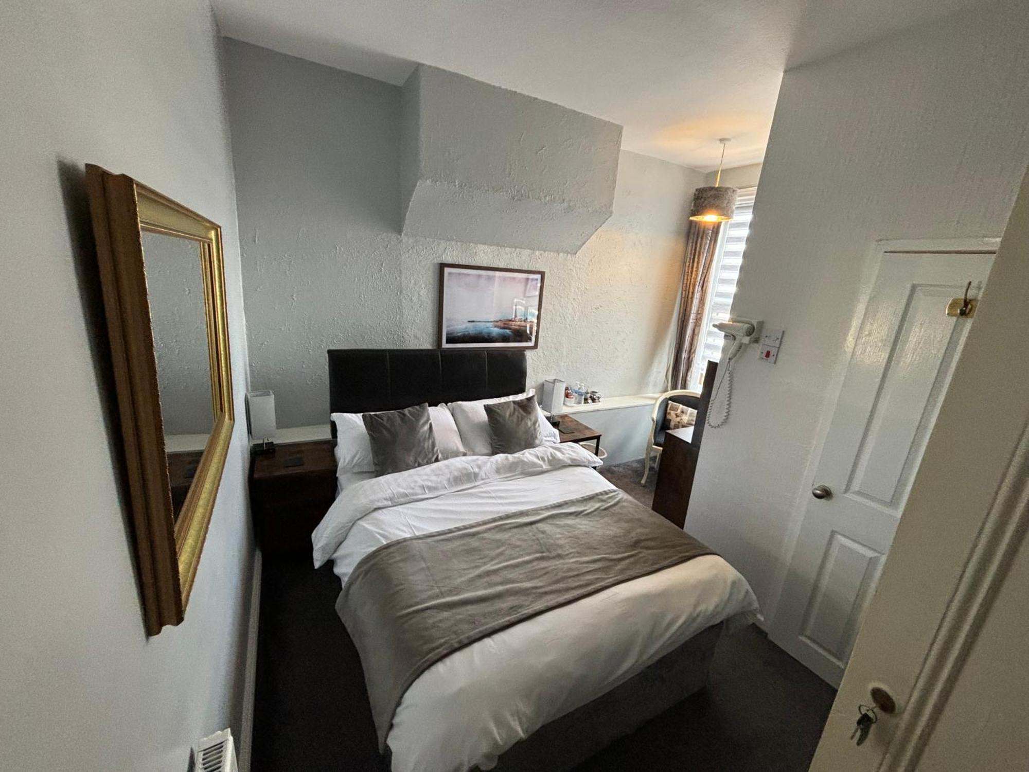 Lee & Chris'S Belvedere - Adults Only Blackpool Eksteriør bilde